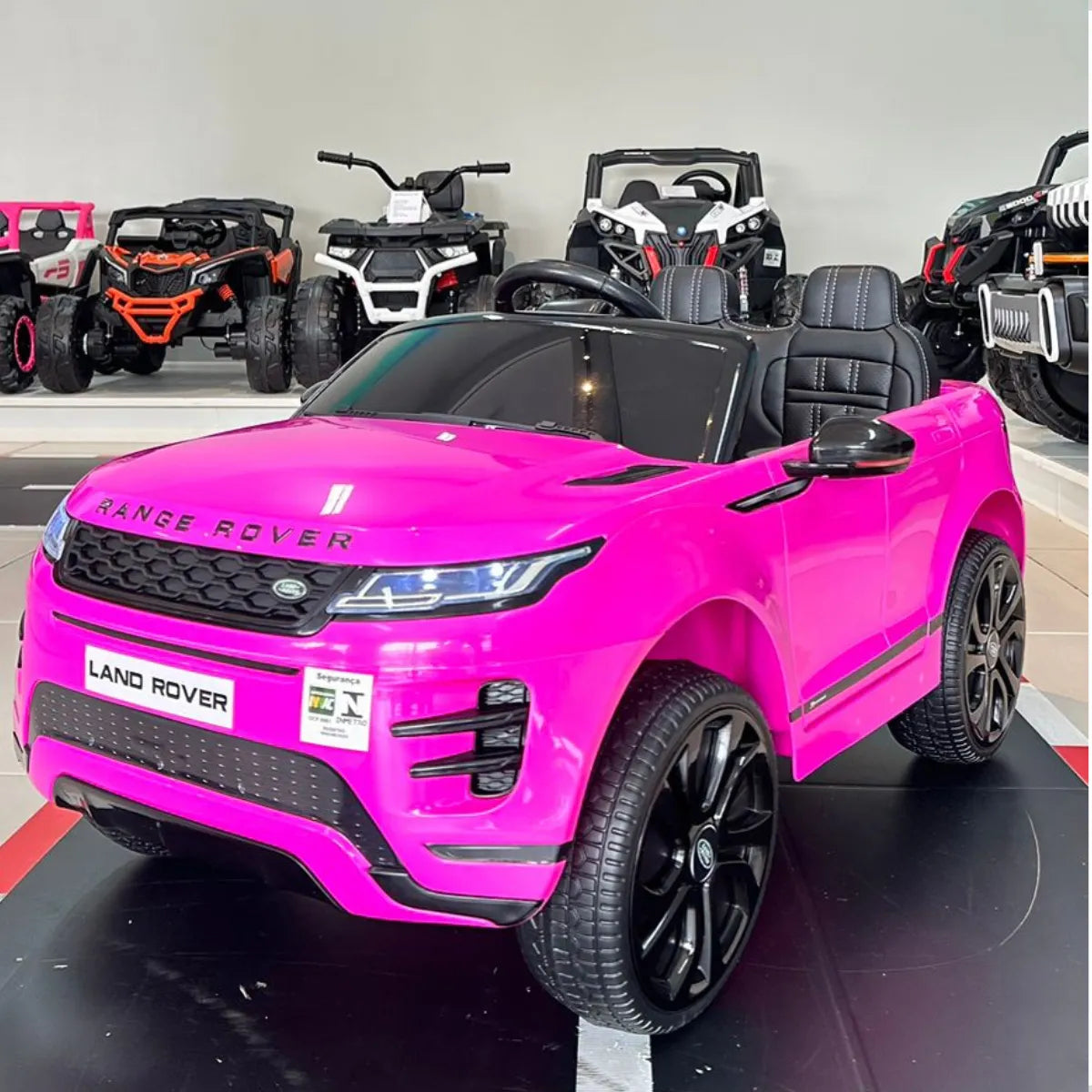 Range Rover Evoque Infantil Com Dvd - Pneu De Borracha - Led Rosa-chiclete